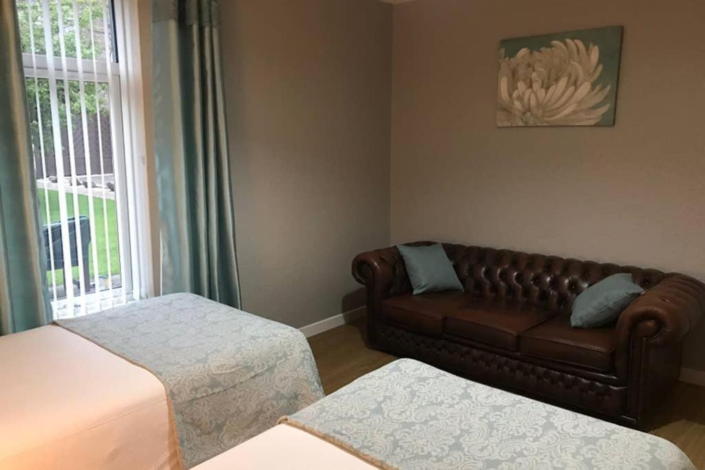 1 Catherines City Cottage パース エクステリア 写真