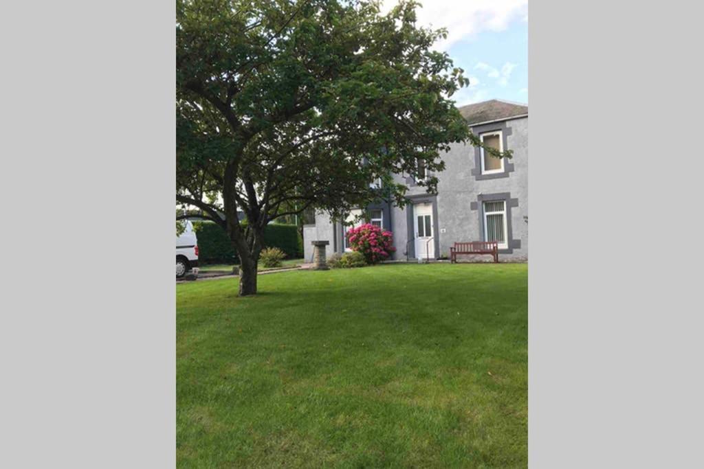 1 Catherines City Cottage パース エクステリア 写真