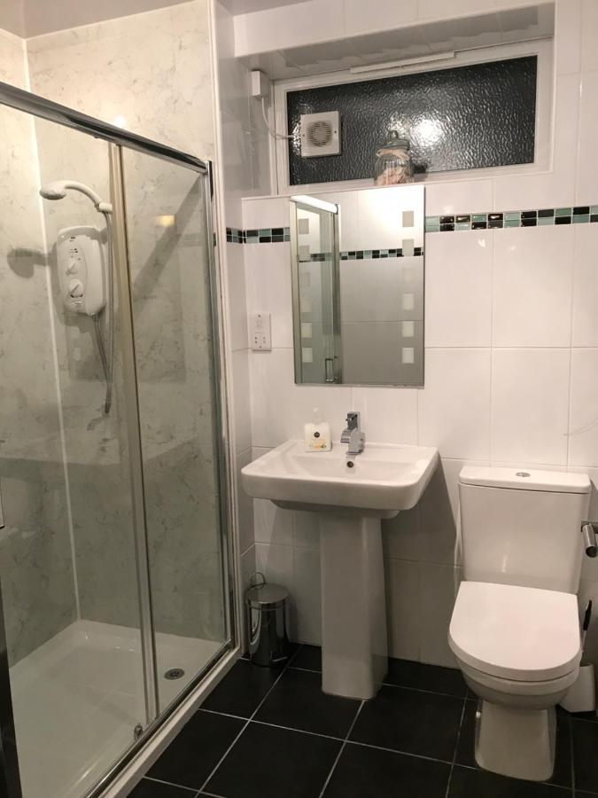 1 Catherines City Cottage パース エクステリア 写真